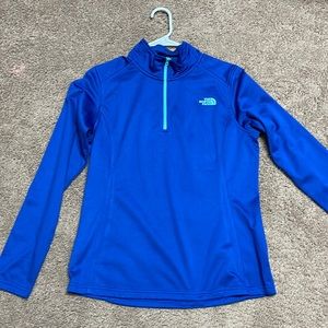Women’s North Face quarter zip pullover